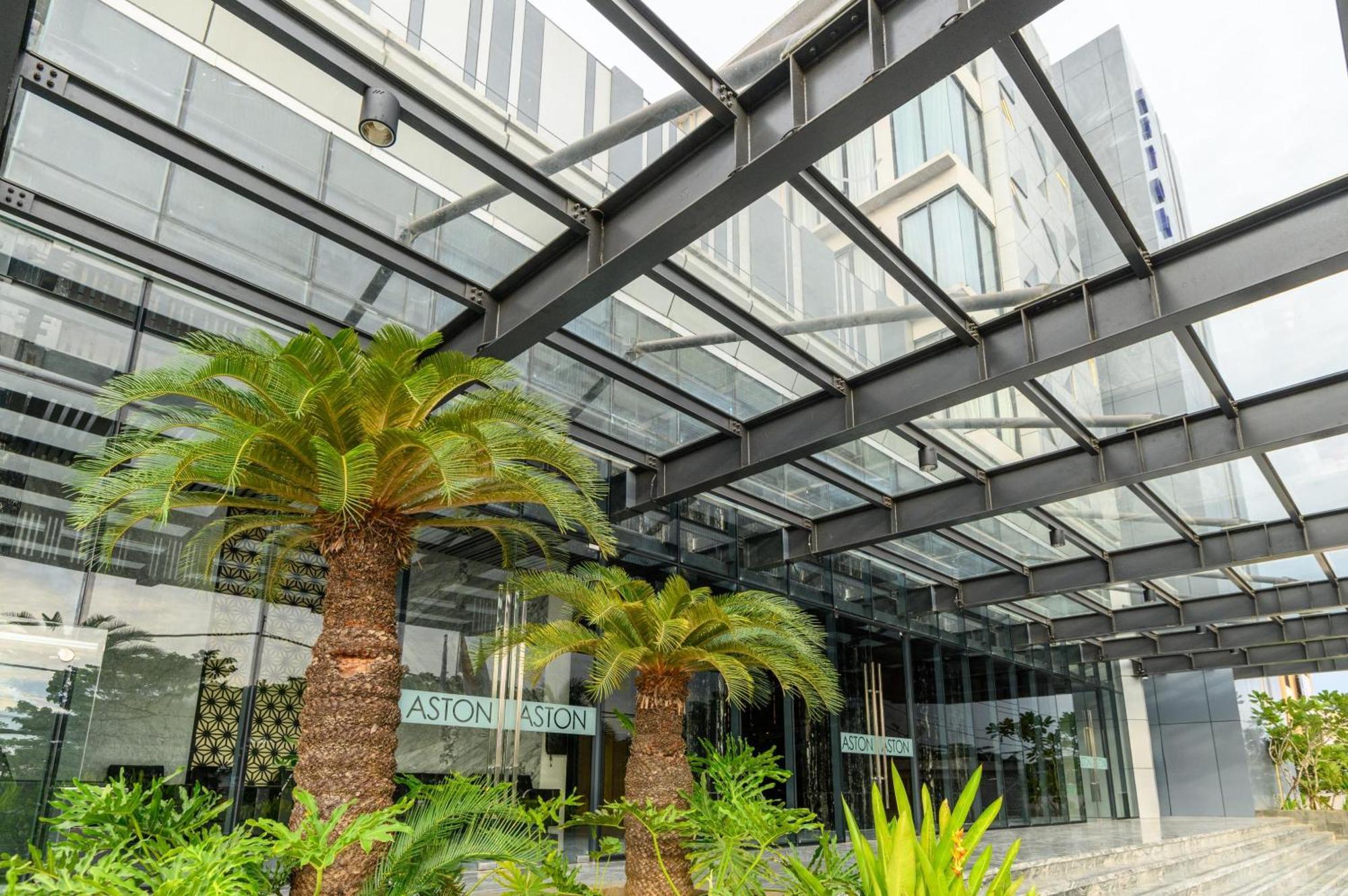 Aston Sorong Hotel & Conference Center エクステリア 写真