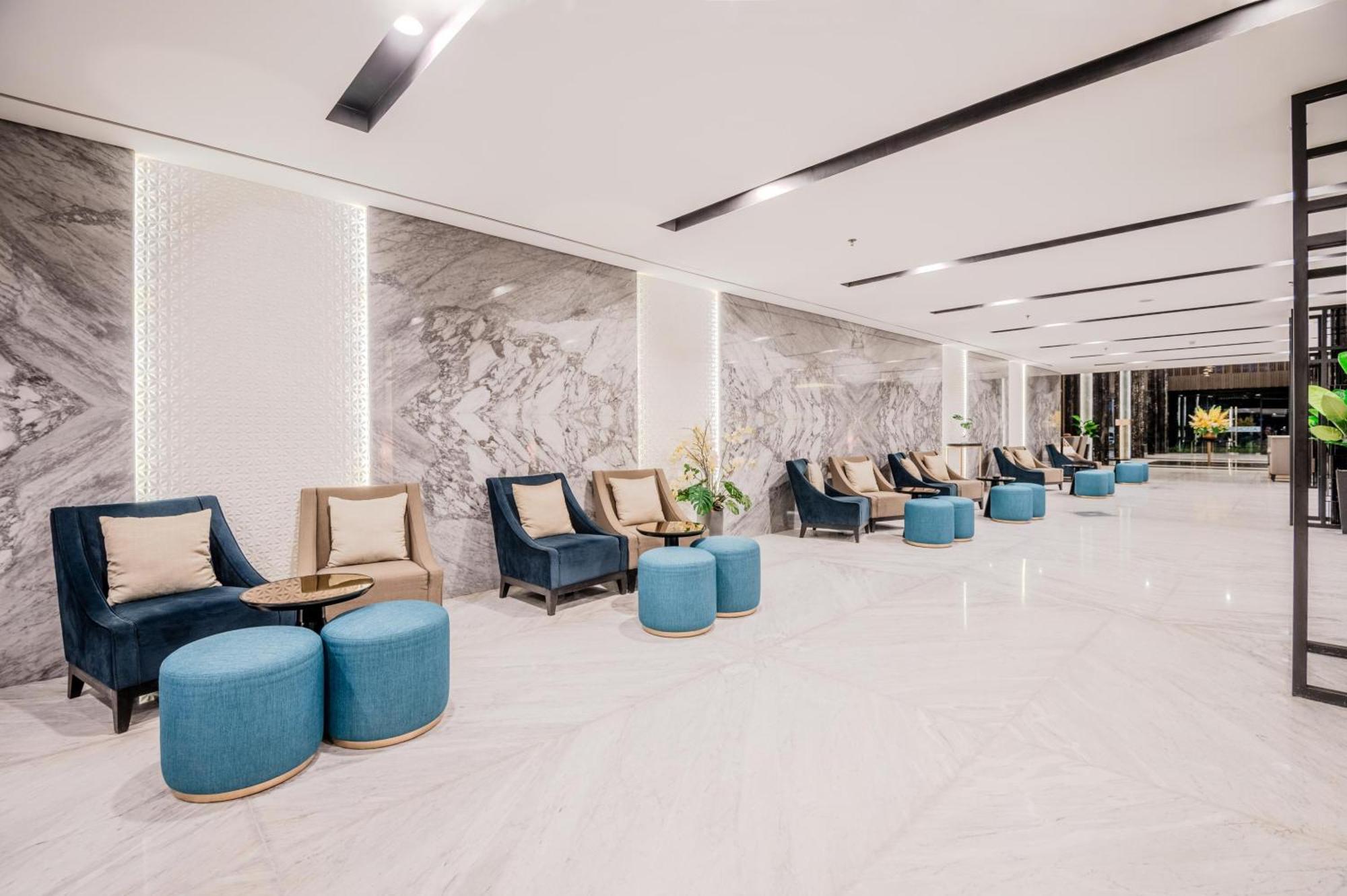 Aston Sorong Hotel & Conference Center エクステリア 写真