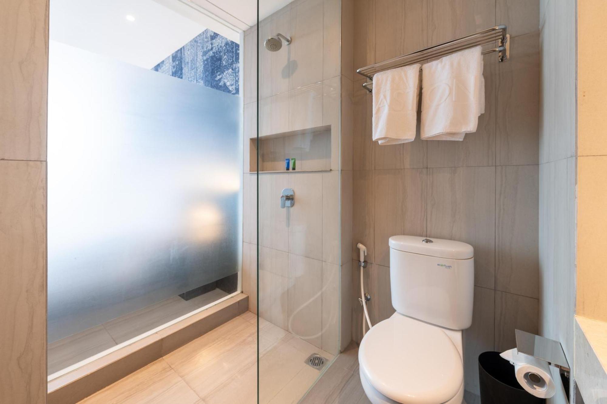 Aston Sorong Hotel & Conference Center エクステリア 写真