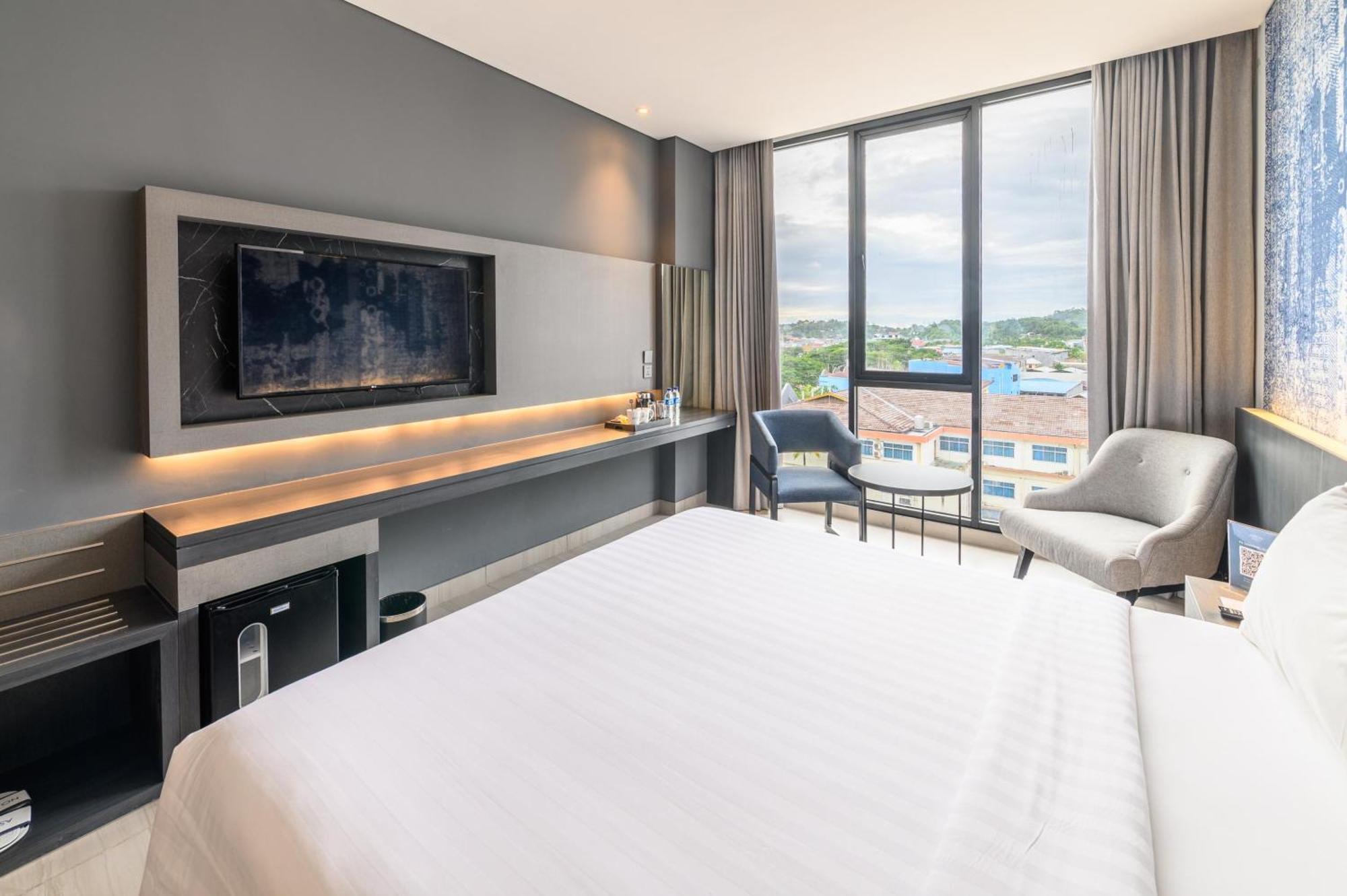 Aston Sorong Hotel & Conference Center エクステリア 写真